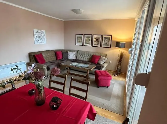 Sunny With A View شقة تريبينيي