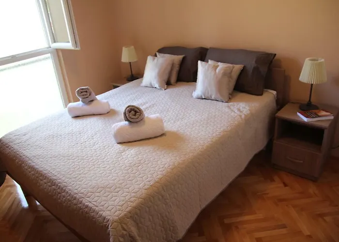 Sunny With A View شقة