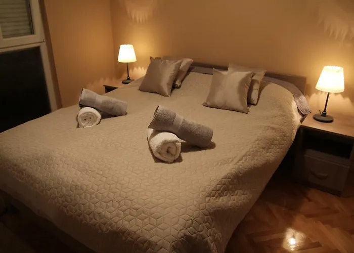 Sunny With A View * تريبينيي